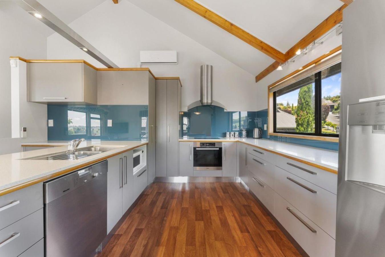 Acacia Sunrise - Taupo Villa Dış mekan fotoğraf