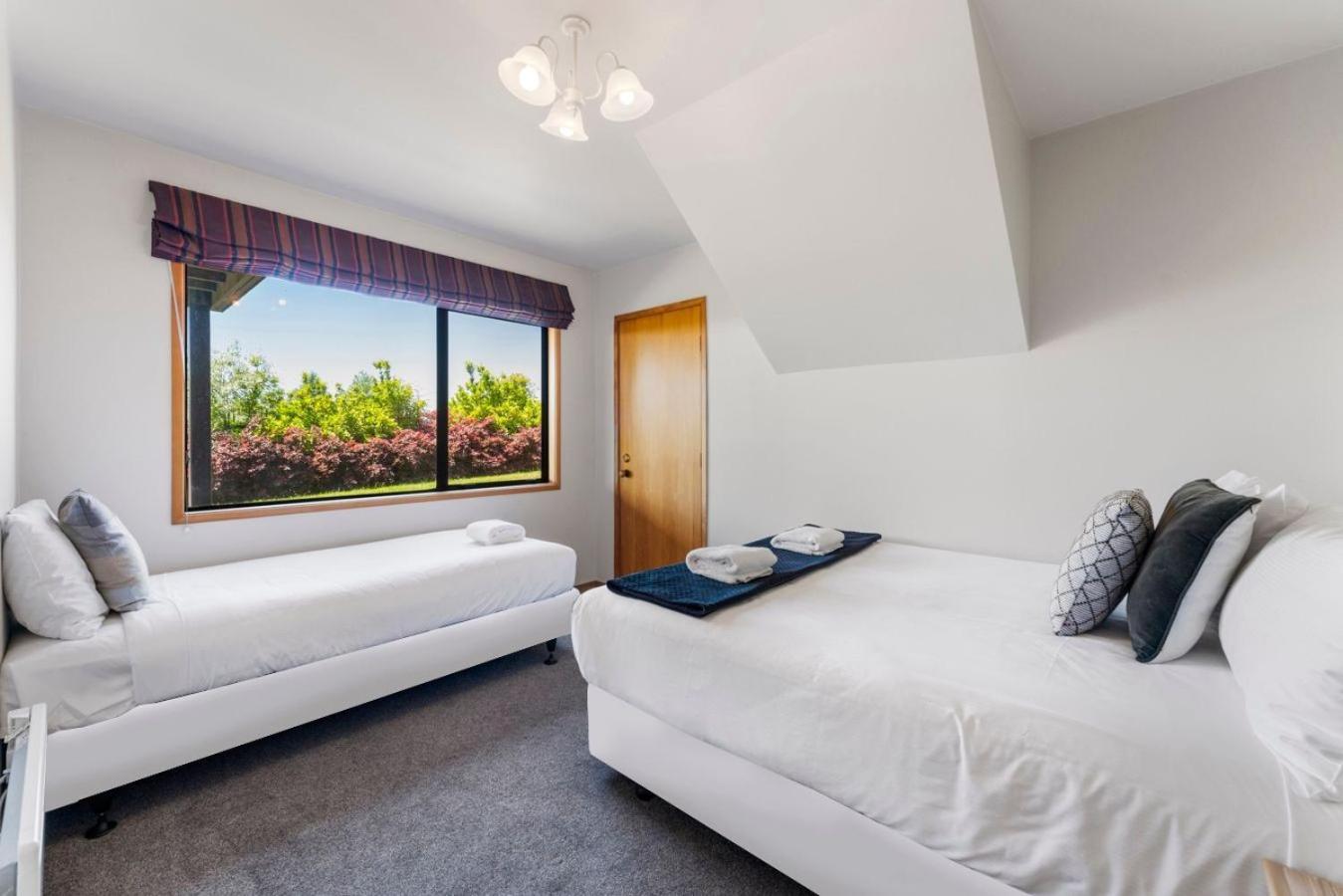Acacia Sunrise - Taupo Villa Dış mekan fotoğraf